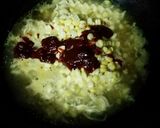 A picture of step 2 of Soupy corn maggi.