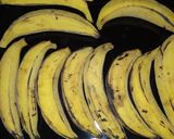 A picture of step 2 of Fried plantain.