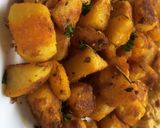 A picture of step 6 of Skillet potatoes.