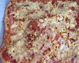 Egyszerű sonkás-sajtos pizza 😋🍕 recept fázis 8 fotója