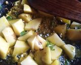 मेथी आलू सेम सब्ज़ी(Methi aloo sem sabzi recipe in Hindi) रेसिपी चरण 2 फोटो