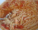 Foto del paso 4 de la receta: Sopa de salmón con fideos