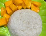 Foto langkah ke 4 dari resep Manggo Sticky Rice.