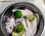 Foto langkah ke 1 dari resep Cumi Cabai Pedas.