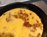 A picture of step 4 of Egg burgi.