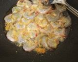 Foto langkah ke 4 dari resep Udang Goreng Sederhana.