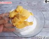 Foto langkah ke 2 dari resep Cookies Kismis Teflon 3 Bahan.