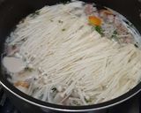 Foto langkah ke 3 dari resep Sup Jamur Enoki Praktis Ala ku.
