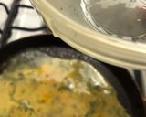 Foto del paso 3 de la receta: Omelette de espinacas y queso de cabra