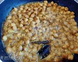 A picture of step 6 of Amritsari Chole.