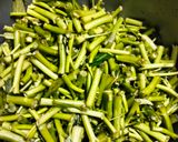 Foto langkah ke 1 dari resep Kangkung Masak Belacan.