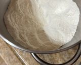 Foto del paso 2 de la receta: Pan dulce en batidora, sin manteca, sin amasar y 1 solo leudado