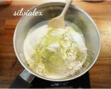 Foto langkah ke 2 dari resep Matcha Rhum Mille Crepes.