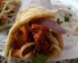 A picture of step 3 of Chicken Chowmin roll.