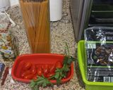 Foto del paso 1 de la receta: Spaghetti con mejillones al vino