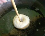 Foto langkah ke 8 dari resep Donut Pisang 🍌🍃.