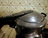 A picture of step 4 of Aalu soyabean pulav.