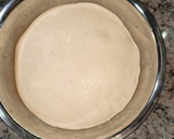 Foto del paso 1 de la receta: Pizza de sobrasada y cebolla caramelizada