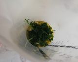 Foto del paso 2 de la receta: Tortilla de boquerones al ajillo