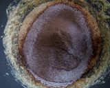 Foto langkah ke 4 dari resep Chocolate Cup Cake Lembut.