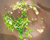 Foto langkah ke 1 dari resep Nasi Daun Jeruk Super Aromatic.