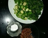 A picture of step 1 of Green chutney.