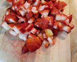 Foto del paso 1 de la receta: Mermelada casera🍊🍓