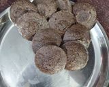 A picture of step 5 of Chocolate idli.