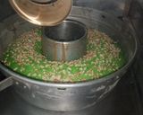 Foto langkah ke 5 dari resep Bolu pandan panggang.