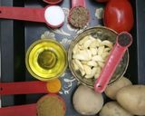 લસણીયા બટાકા (lasaniya potato recipe in Gujarati) રેસીપી સ્ટેપ1ફોટો