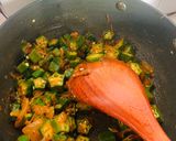 A picture of step 2 of Masala Bhindi.