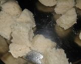 A picture of step 5 of Sauted idli.