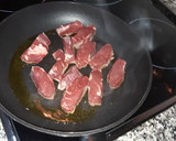Foto del paso 1 de la receta: Solomillo de cerdo en salsa
