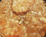 Foto del paso 6 de la receta: Chuletas de cerdo al marsala con ensalada tibia