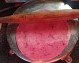 बीट रूट ची चपाती(हेल्दी) (beetroot chi chapati recipe in marathi) रेसिपी स्टेप 2 फोटो 