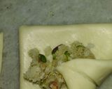 A picture of step 9 of Flower shaped Pista Gujhia.