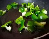 A picture of step 3 of Kadai paneer.