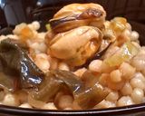 Foto del paso 5 de la receta Cuscús Perlado al Aceite de Bonito con Notas Umami de Salsa Perrins, Wakame y Mejillones
