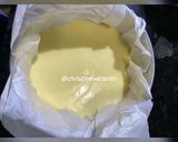 Foto langkah ke 4 dari resep Basque Burnt Cheesecake.