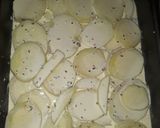 Foto del paso 3 de la receta: Papas a la crema al horno acompañada de carne al horno