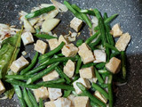 521. Tumis buncis kacang dan tempe