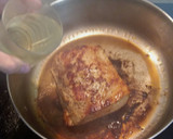 Foto del paso 3 de la receta: Lomo de cerdo en salsa con ciruelas pasas