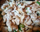 Foto langkah ke 4 dari resep Creamy Chicken Potato Pie.