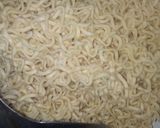 Foto langkah ke 2 dari resep Mi goreng sederhana.