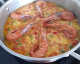 Foto del paso 8 de la receta: Paella de sepia y Gambones