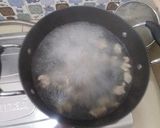 Foto langkah ke 2 dari resep Sop Brokoli Wortel Tetelan.