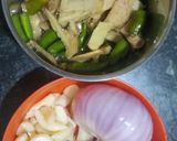 A picture of step 1 of ব্রেডক্সাম্ব মোগলাই.