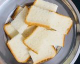 A picture of step 1 of Bread Pakoda.