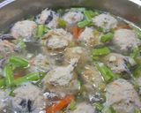 Foto langkah ke 8 dari resep Sop bakso serabut.