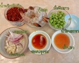 รูปขั้นตอนการทำที่ 1 ของ ข้าวผัดน้ำพริกมันกุ้ง
